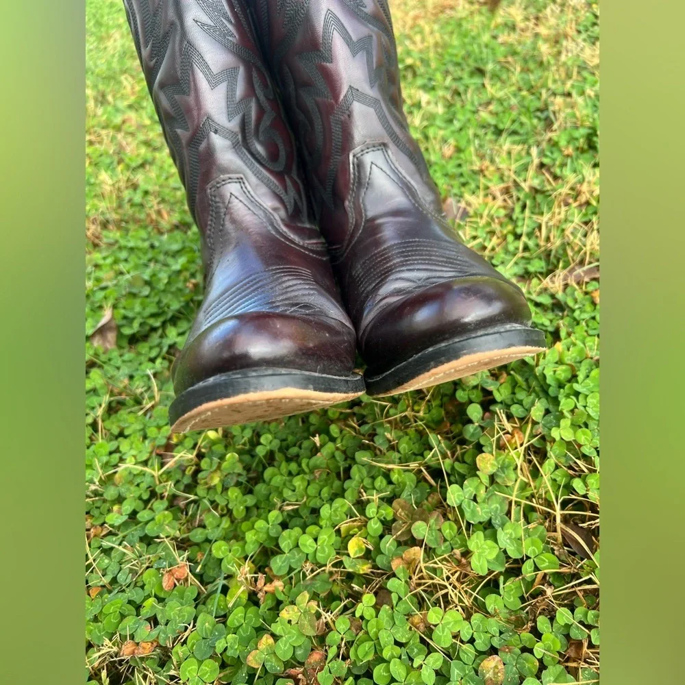 Cody James Men’s Black Cherry Round Toe Sturdy Shiny Western Cowboy Boots 8.5D